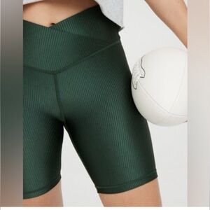 Offline Ribbed Crossover Biker Short High Rise